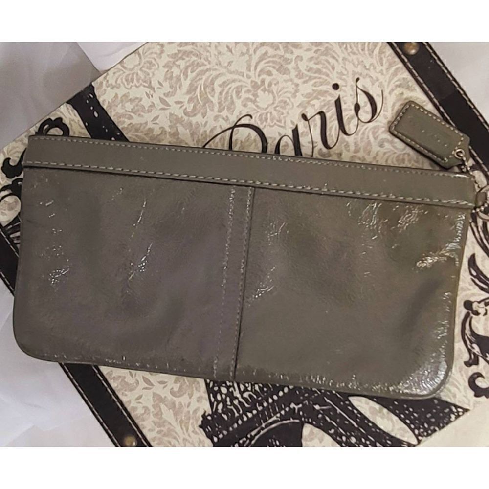 Coach Wallet - Picture 4 of 6